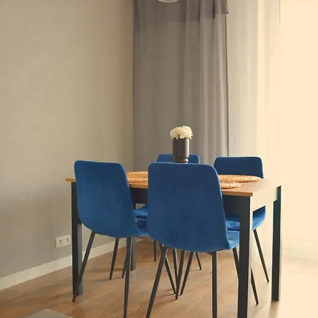 Na Wynajem 32 M2 Apartmán
